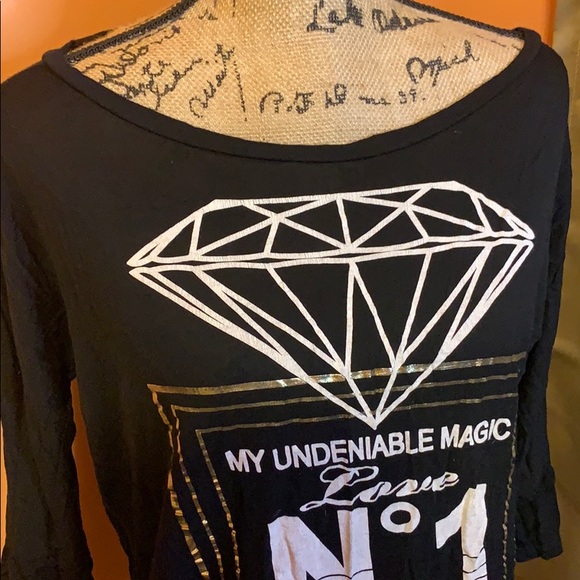 Black Graphic T-shirt - Picture 1 of 3